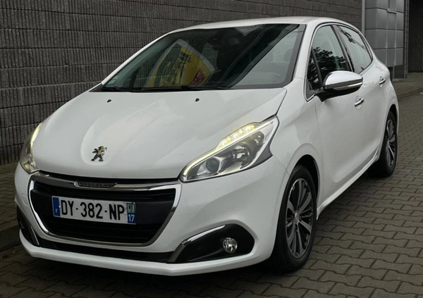 Peugeot 208 cena 35000 przebieg: 98000, rok produkcji 2015 z Lublin małe 154